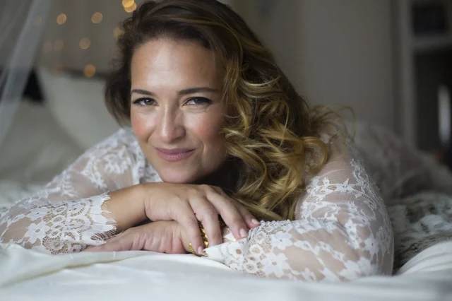 Orlando Boudoir Photography White Lace Portrait